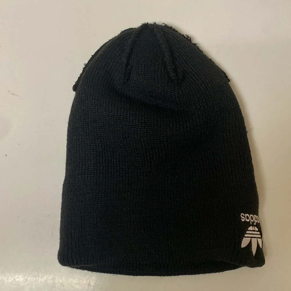 Adidas Youth Originals Trefoil Beanie Hat Black White NWT Kids One Size Winter